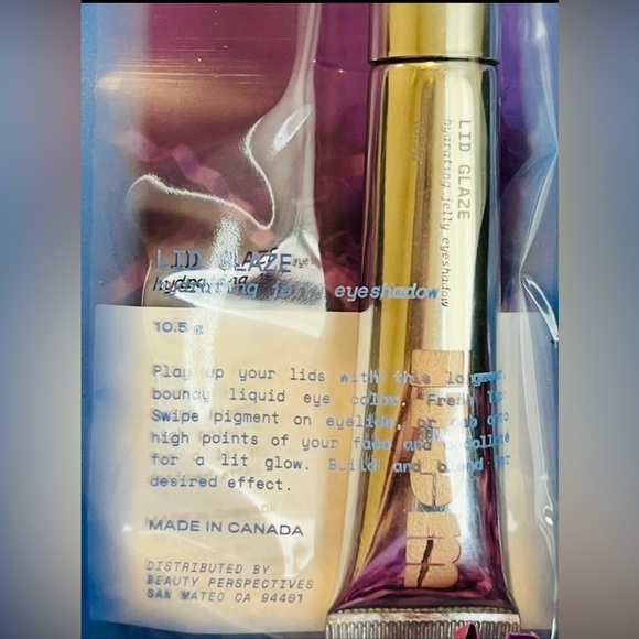 Item Beauty Hydrating Jelly Eyeshadow, Lid Glaze in Lunar Drop by Addison Rae - Picture 9 of 11